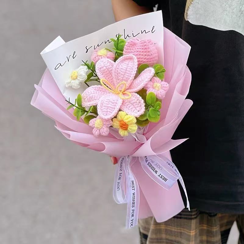 BloomForever™ — Handcrafted Crochet Flower Bouquet